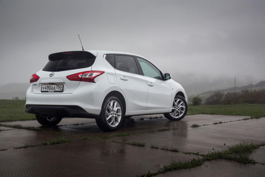  Nissan Tiida 2015 года  (CIS) (фото 24 из 30)